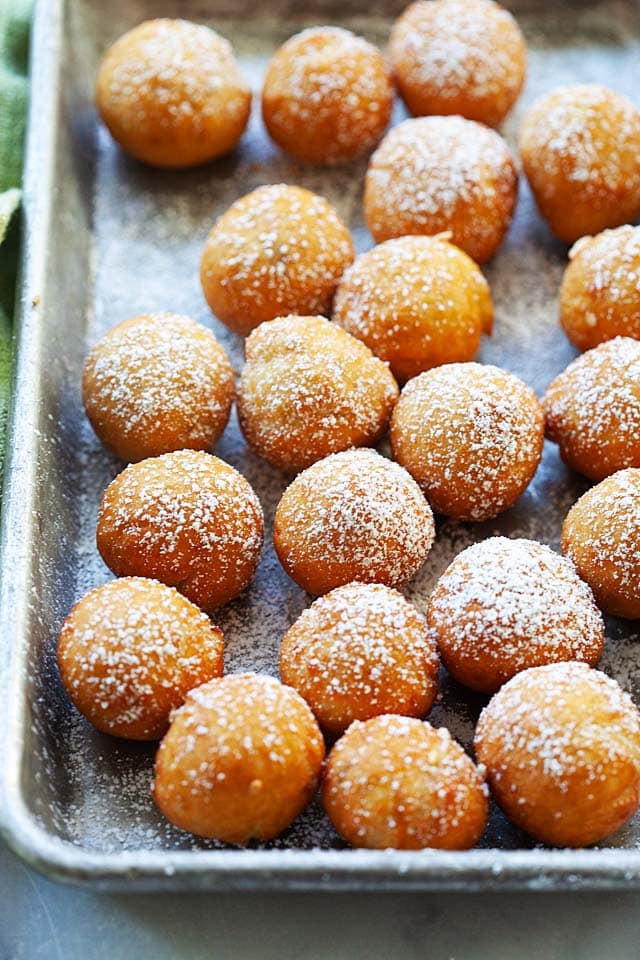 Sweet potato balls recipe with mashed sweet potatoes, flour and sugar.