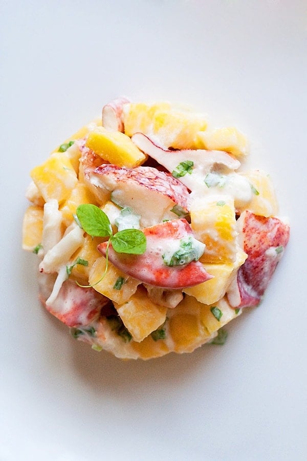 Lobster and mango salad - A refreshing and delicious lobster salad recipe with mango. Lobster and mango salad is a great salad to start a multi-course meal. | www.666630.xyz