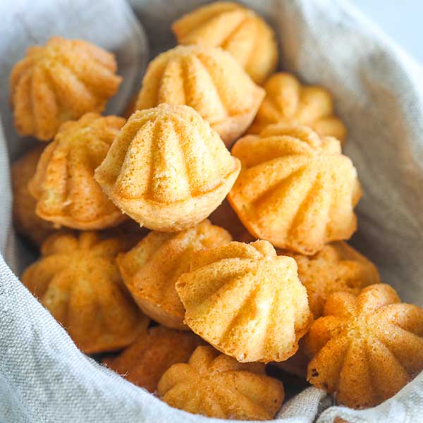 Kuih Bahulu