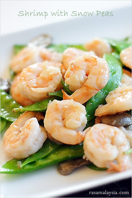 Easy Asian stir fry shrimp with snow peas.