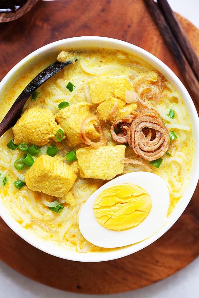 Soto ayam in a bowl.