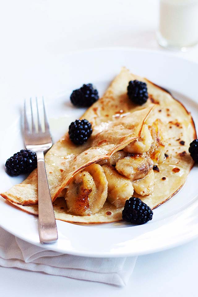 Tasty banana pancakes, ready to serve.