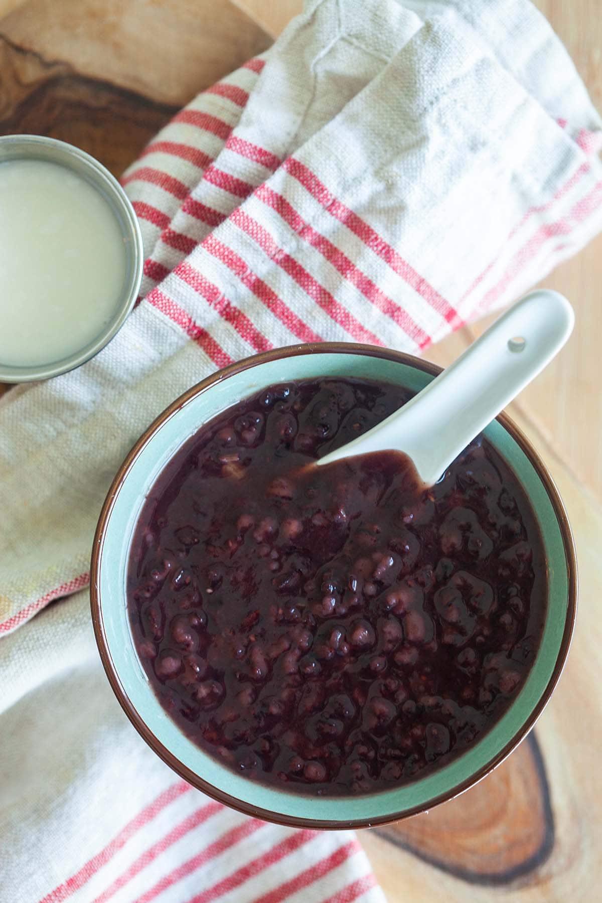 Black rice in a bowl.