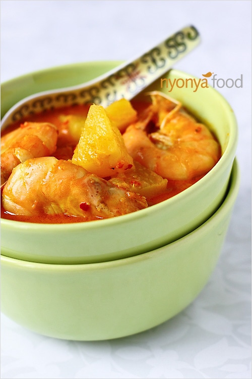 Udang Masak Lemak Nenas (Pineapple Prawn Curry) | www.666630.xyz