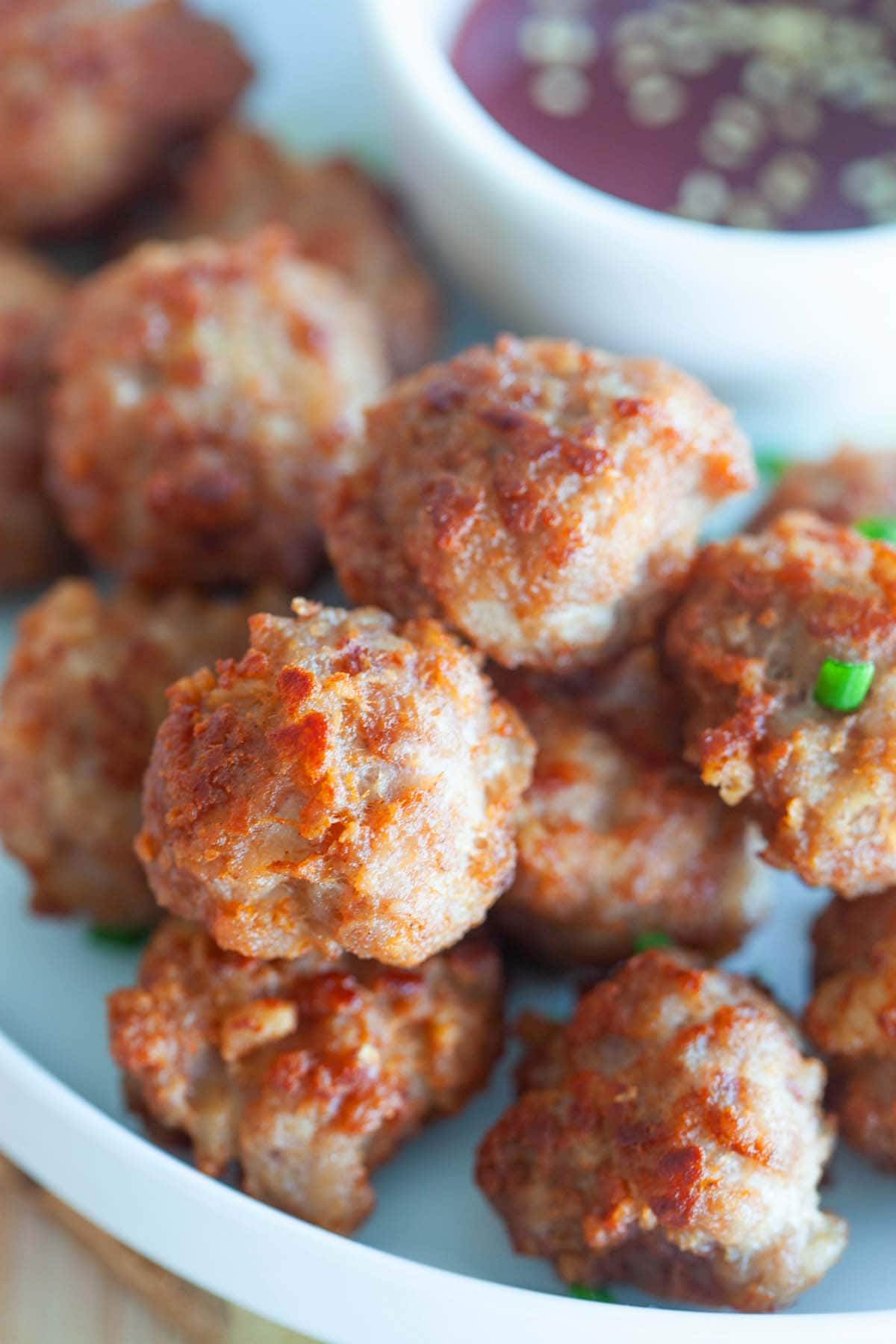 Fried meatballs in plate.