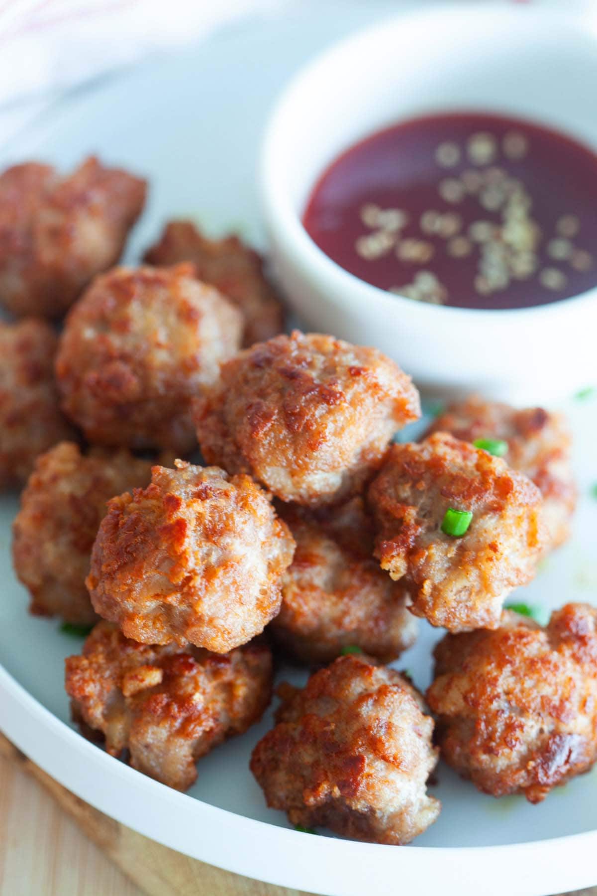 Easy recipe for fried meatballs.