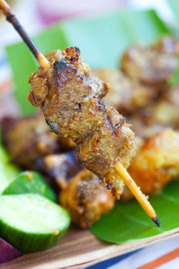 Closed up beef satay.