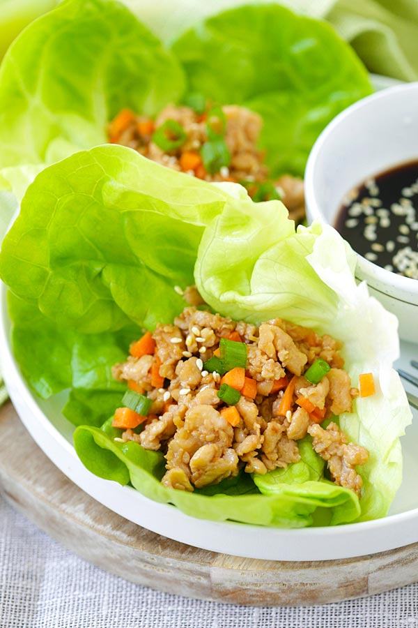 Super delicious lettuce wraps with minced chicken, inspired by PF Chang's, ready to be served.