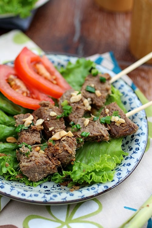 Easy homemade beef skewers marinade with lemongrass.