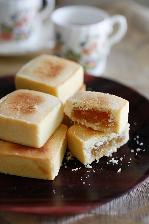 Easy homemade Taiwanese pineapple tarts with delicious pineapple and winter melon jam fillings.