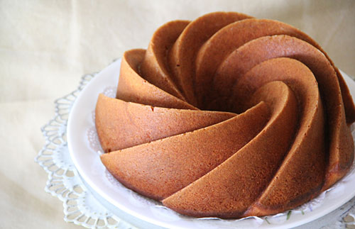 Easy lemon cream cake using French Genoise technique.