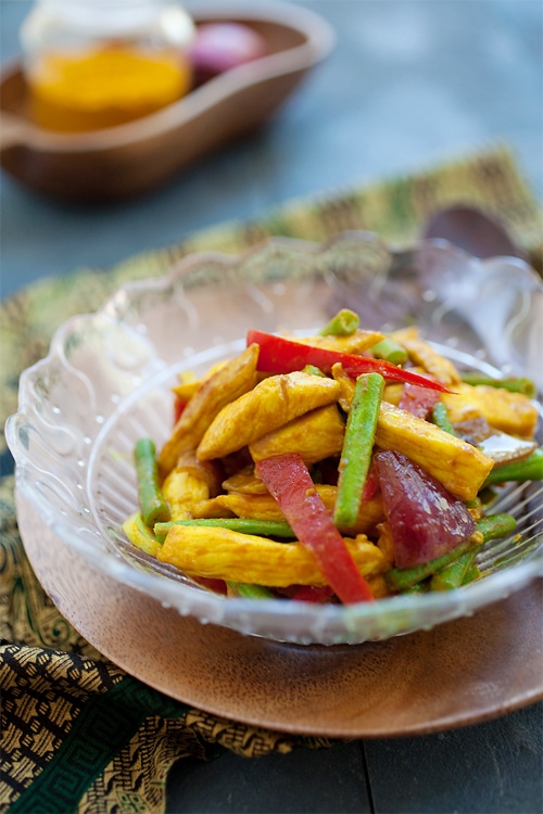 Easy and quick Malay turmeric chicken recipe with chicken, turmeric, & chili.