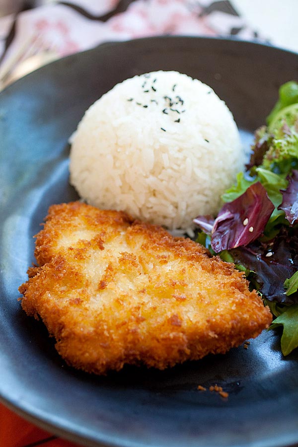 Easy Chicken Katsu (Japanese fried chicken cutlet) recipe, served with Katsu sauce.