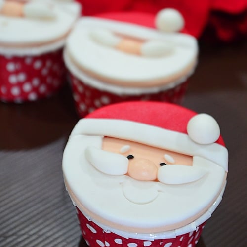 Santa Cupcake