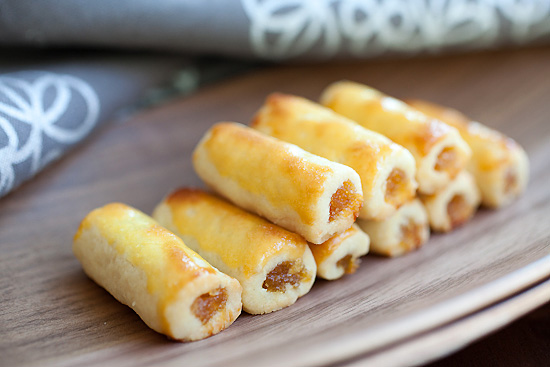 Easy amazing mini pineapple tart pastry filled with pineapple jam.