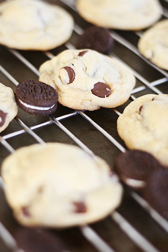 Chocolate chip Oreo cookies on a cooling rack ready to serve.