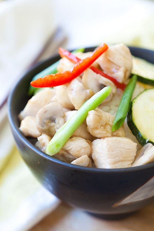 Easy Chinese Mushroom chicken recipe with zucchini stir-fried in a simple brown sauce.