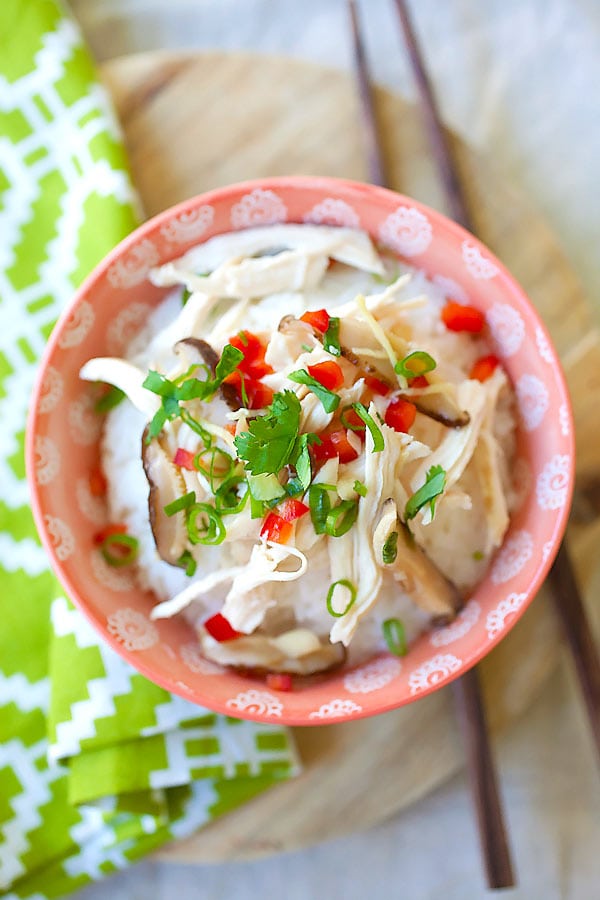 Easy and healthy chicken with soy sauce, ginger and garlic on top of steamed rice.