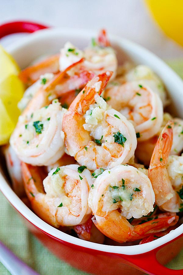 Close up of Lemon Garlic Shrimp, ready to be eaten.