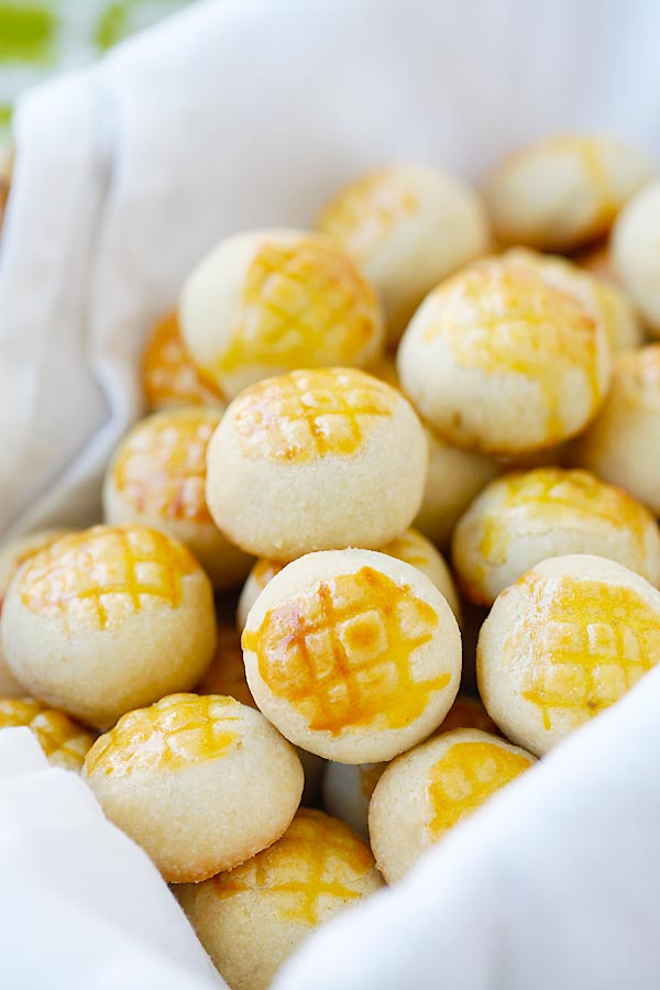 Easy and delicious pineapple cookies or pineapple tarts with pineapple filling.