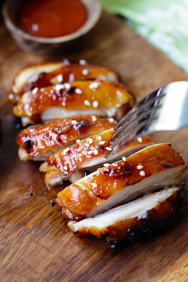 Honey Sriracha Chicken sliced and ready to serve.