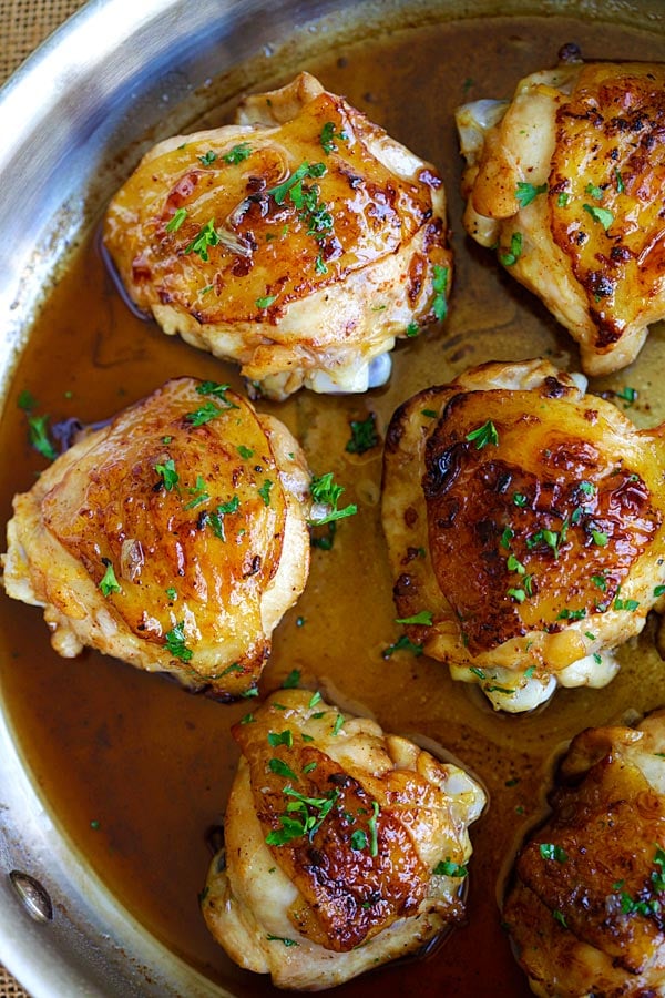 Honey Balsamic Chicken breasts with sweet and savory honey balsamic sauce.