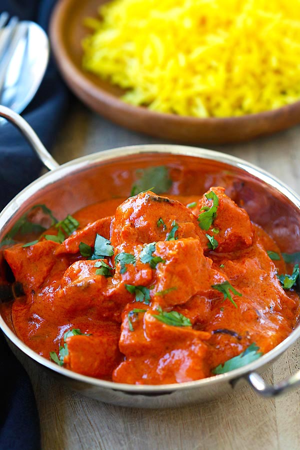 Easy chicken tikka masala, ready to serve.