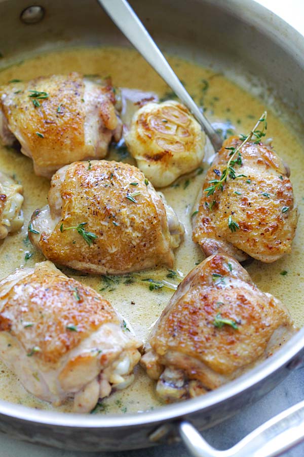 Easy one-skillet chicken with creamy garlic thyme sauce.