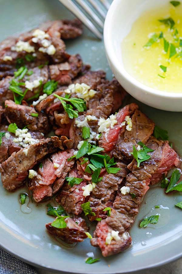 Easy and quick garlic butter Brazilian steak recipe with a golden garlic butter sauce.