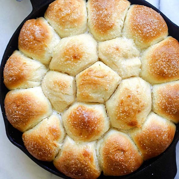 Skillet Dinner Rolls