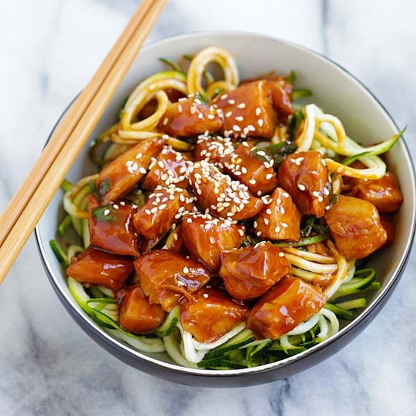 Honey Sriracha Chicken Zucchini Noodles