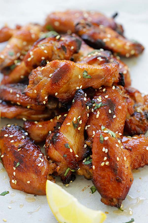 Easy and delicious Japanese chicken wings marinade with miso paste and honey.