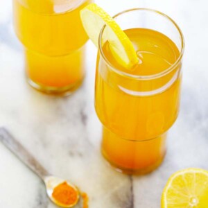 Turmeric and Apple Cider Vinegar Detox Tea