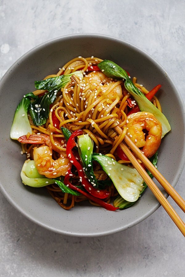 Shrimp lo mein noodles served in a bowl. 