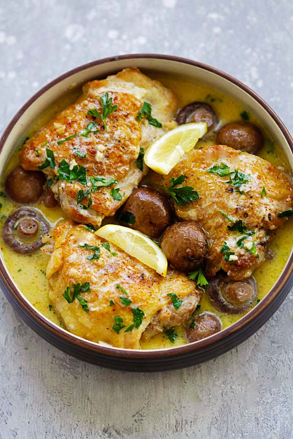 Creamy Garlic Mushroom Chicken with creamy garlic sauce.