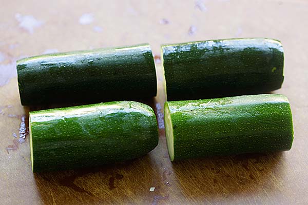 How to Cut Zucchini Fries - learn the step-by-step picture guide on the proper ways to slice and cut zucchini into zucchini fries | www.666630.xyz