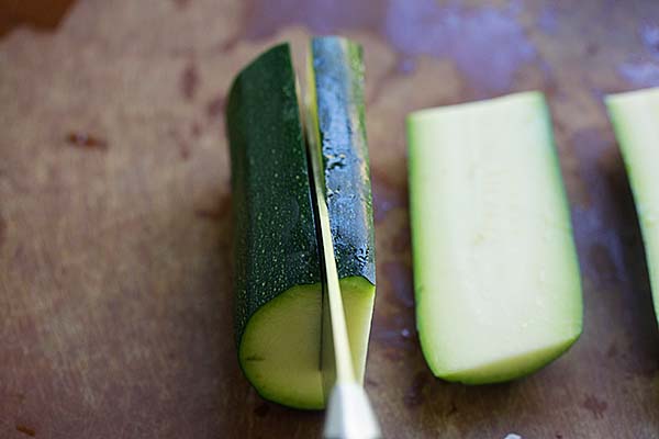 How to Cut Zucchini Fries - learn the step-by-step picture guide on the proper ways to slice and cut zucchini into zucchini fries | www.666630.xyz