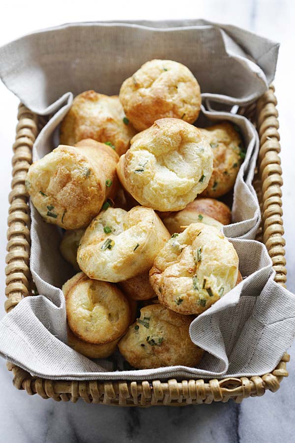 Parmesan-Chive Popovers - light, puffy and eggy popovers loaded with Parmesan cheese and chives. These popovers are so delicious and easy to make. Perfect rolls for any occasions | www.666630.xyz