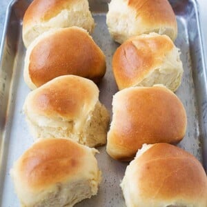 dinner rolls