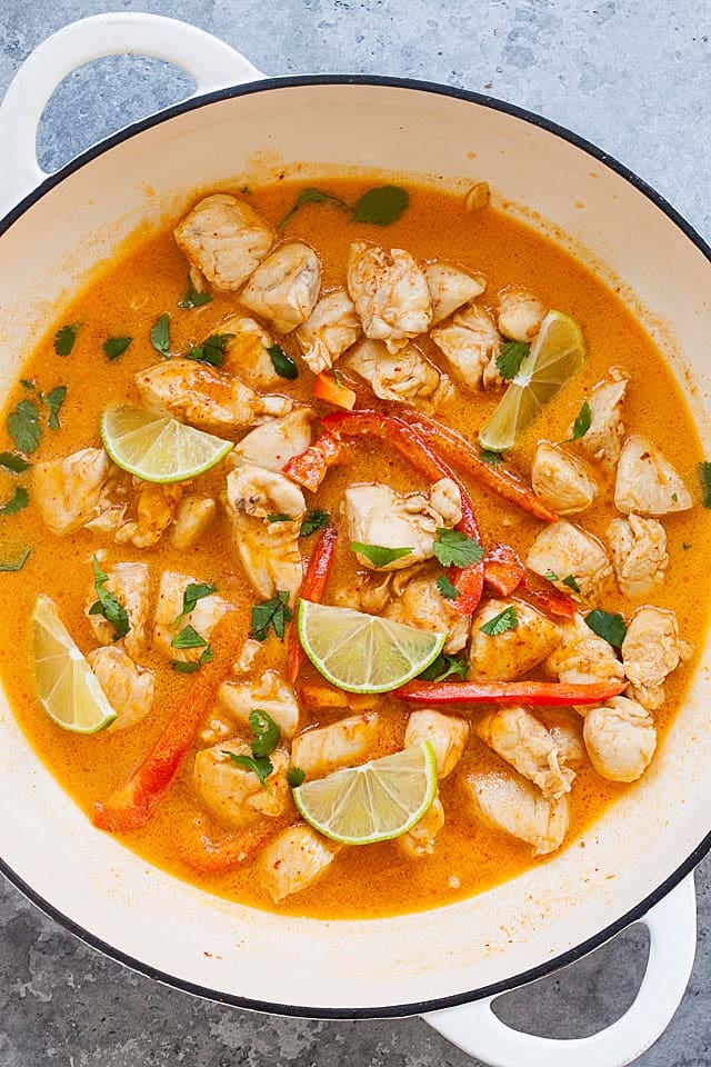 Chicken curry with coconut milk in a white pan, ready to be served. 