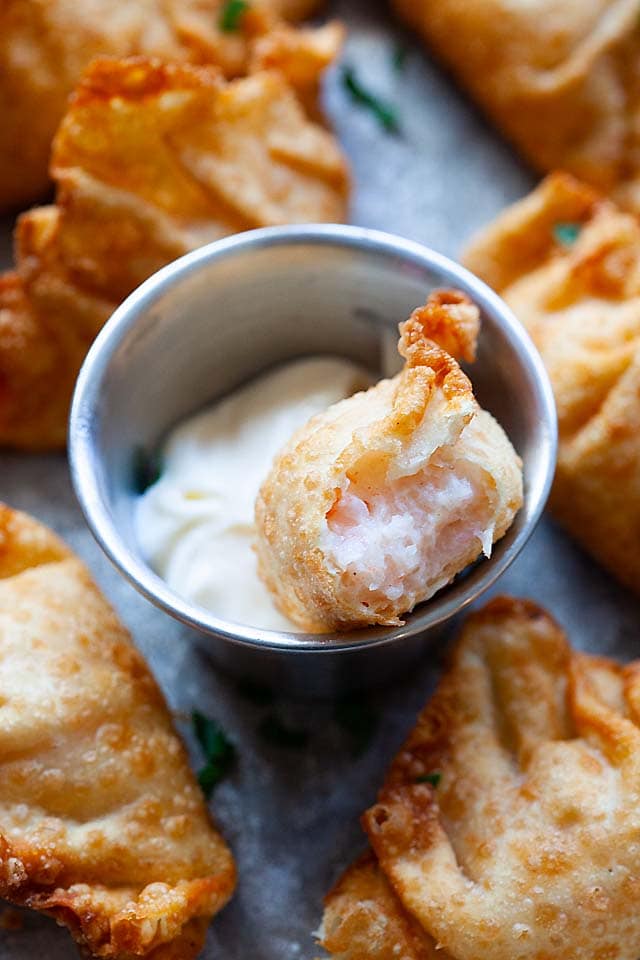 Fried shrimp wontons.