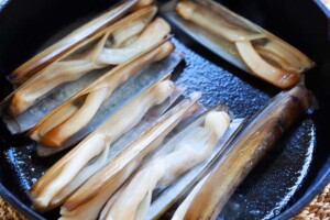 Razor clams