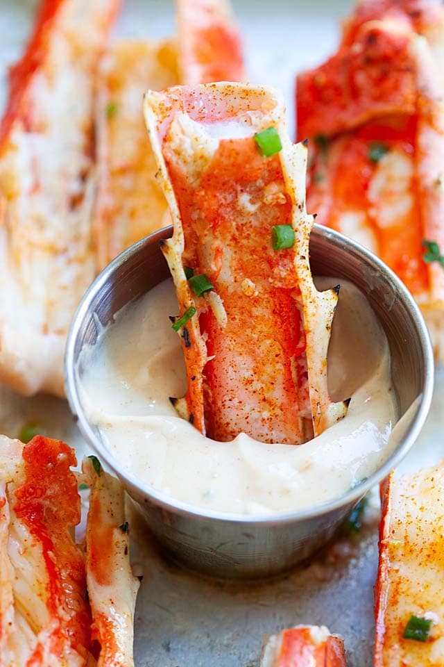 Alaska king crab legs with juicy meat.