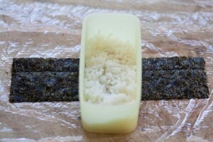 Step-by-step on how to to make spam musubi