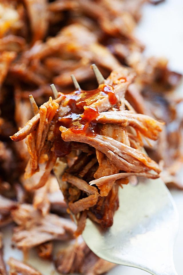 Tender and soft pulled pork ready to be eaten.