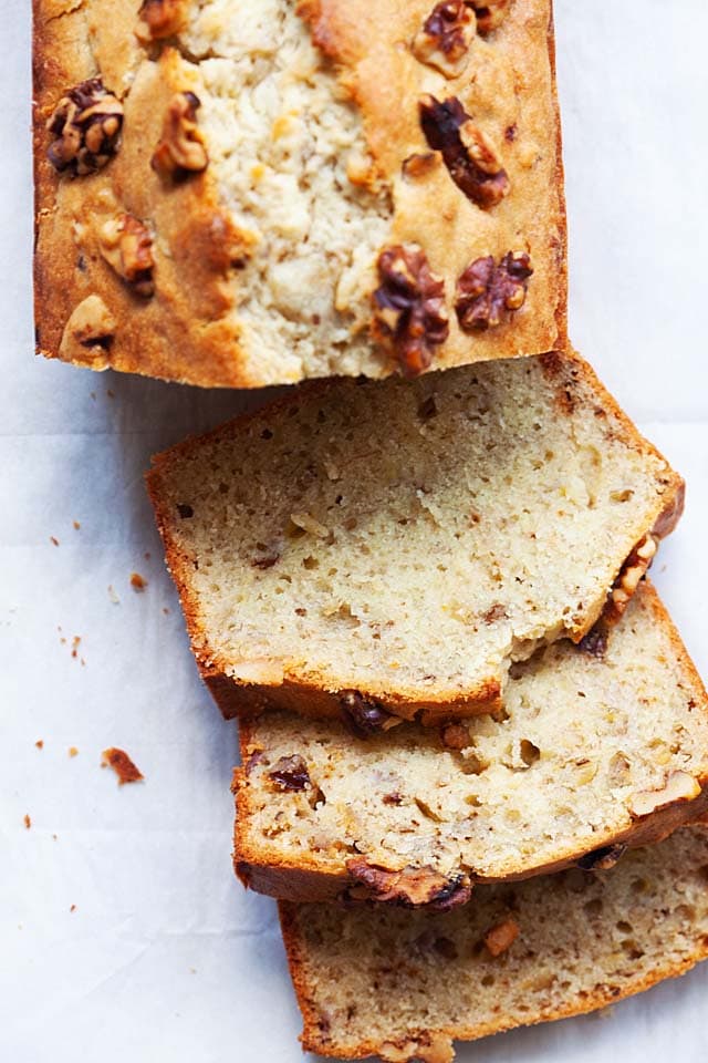 Banana nut bread recipe made of chopped walnuts, flour, butter, sugar, bananas and eggs. 