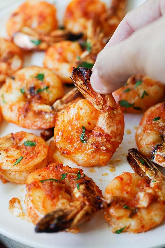 Easy grilled shrimp, ready to serve.