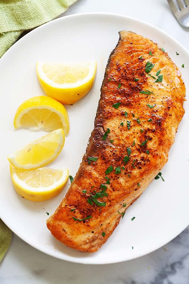 How to cook salmon on the stove? Picture of salmon cooked on the stove.