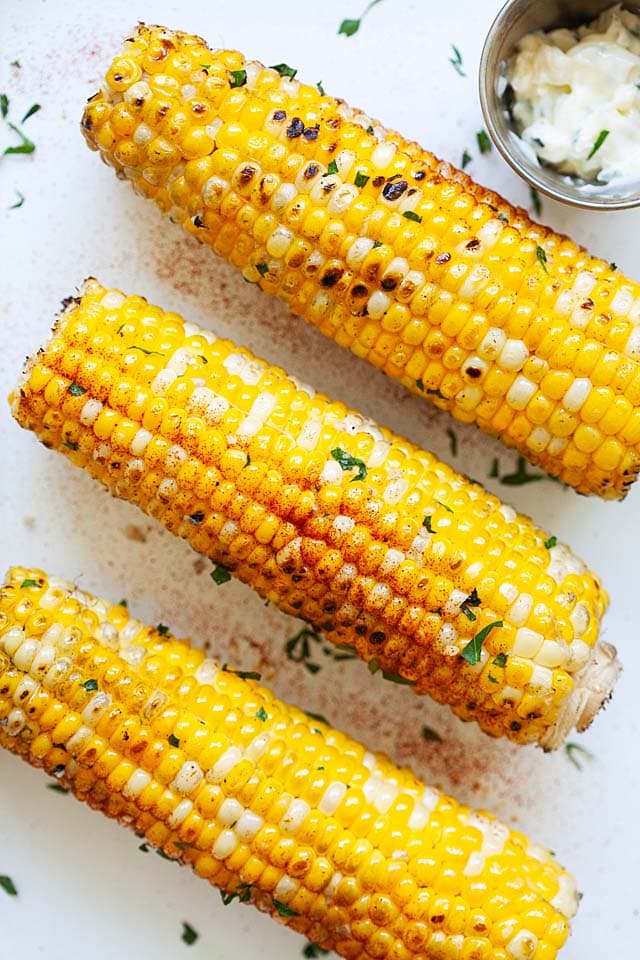 Quick grilled corn with garlic butter seasoning.