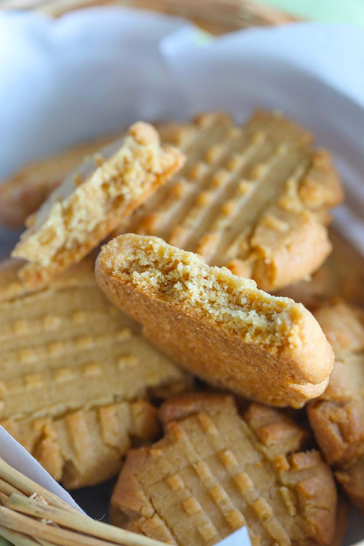 Easy and best peanut butter cookies.